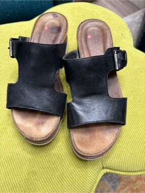 Clarks Black Leather Slide Sandals with Buckle Detail
